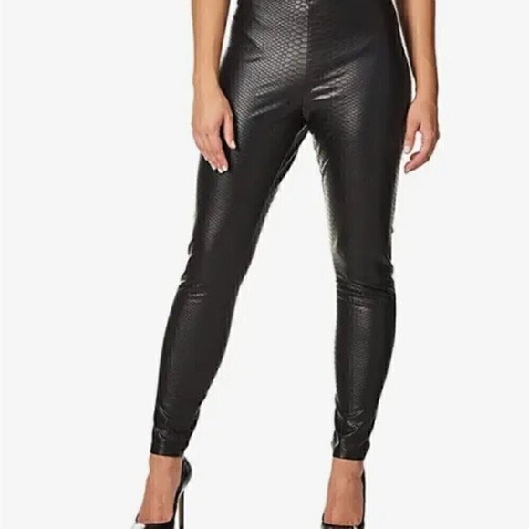 Hue Croco Leatherette High Rise Leggings size Large, black - Picture 2 of 8